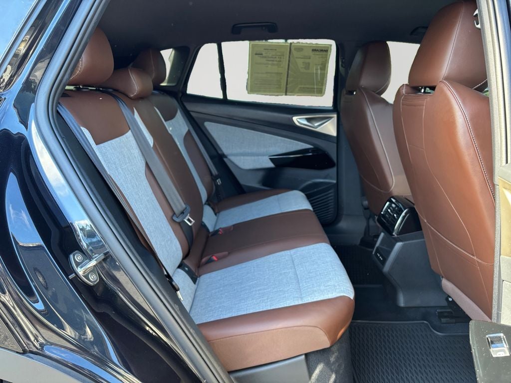 2025 Volkswagen ID.4 Pro