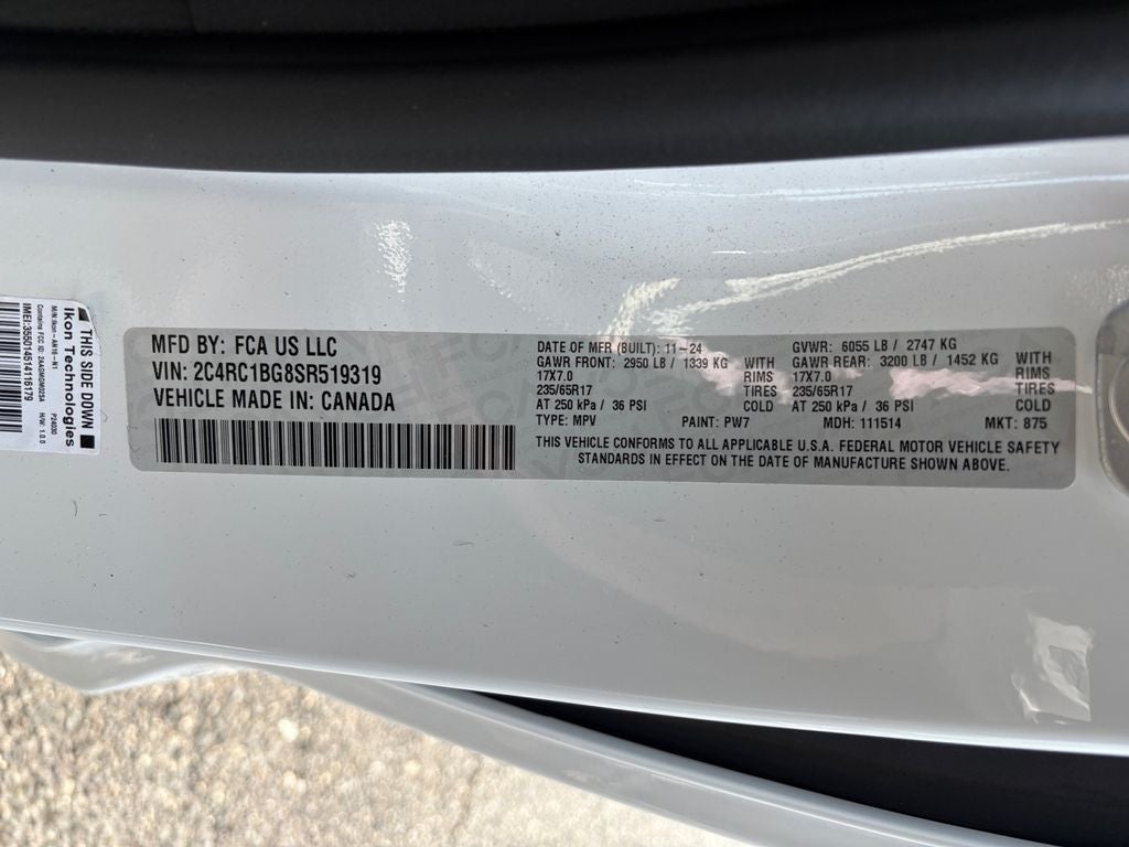 2025 Chrysler Pacifica Select