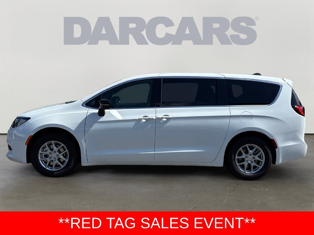 2027 Chrysler Pacifica LX