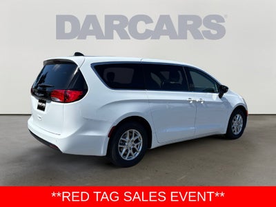 2027 Chrysler Pacifica LX
