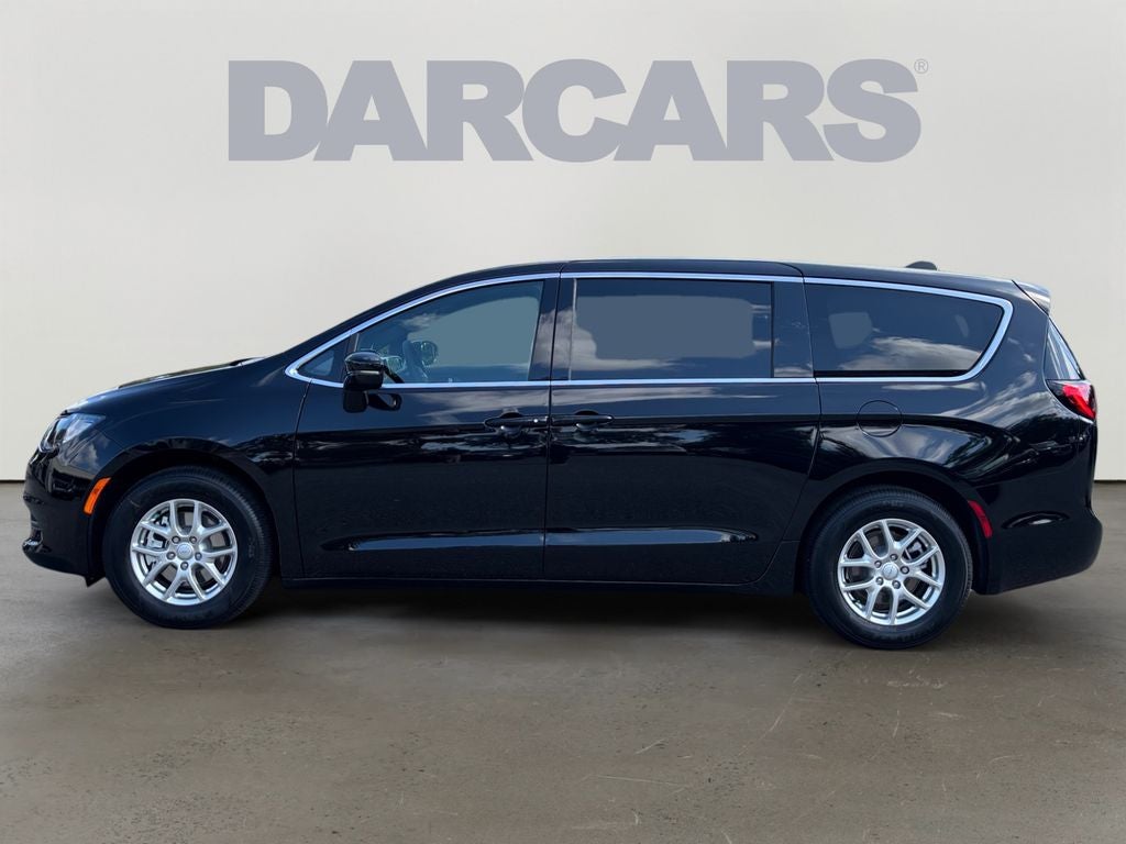 2027 Chrysler Pacifica LX