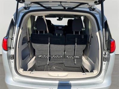 2024 Chrysler Voyager LX