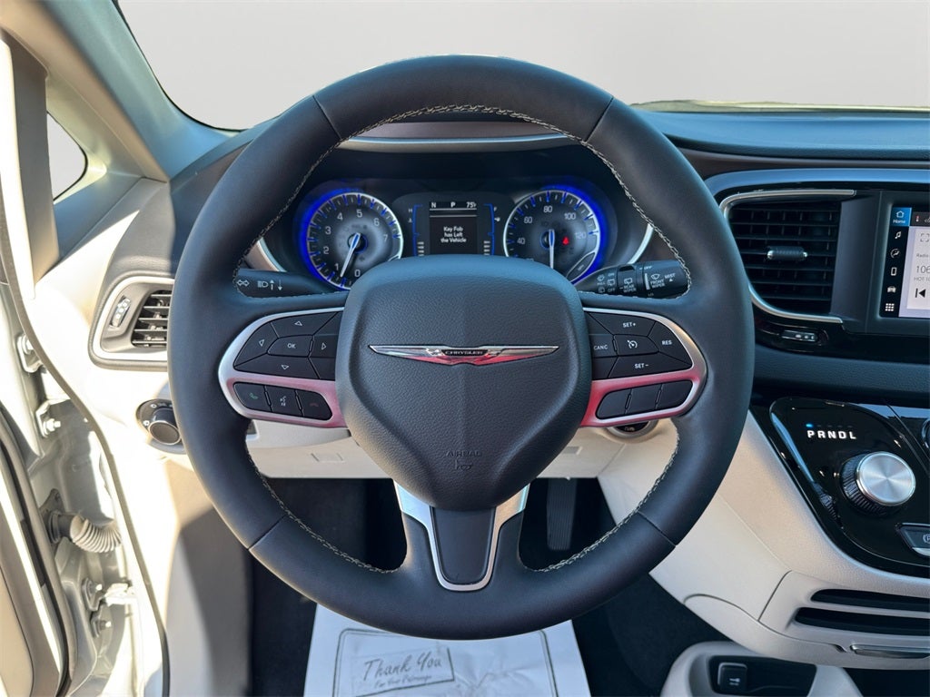 2024 Chrysler Voyager LX