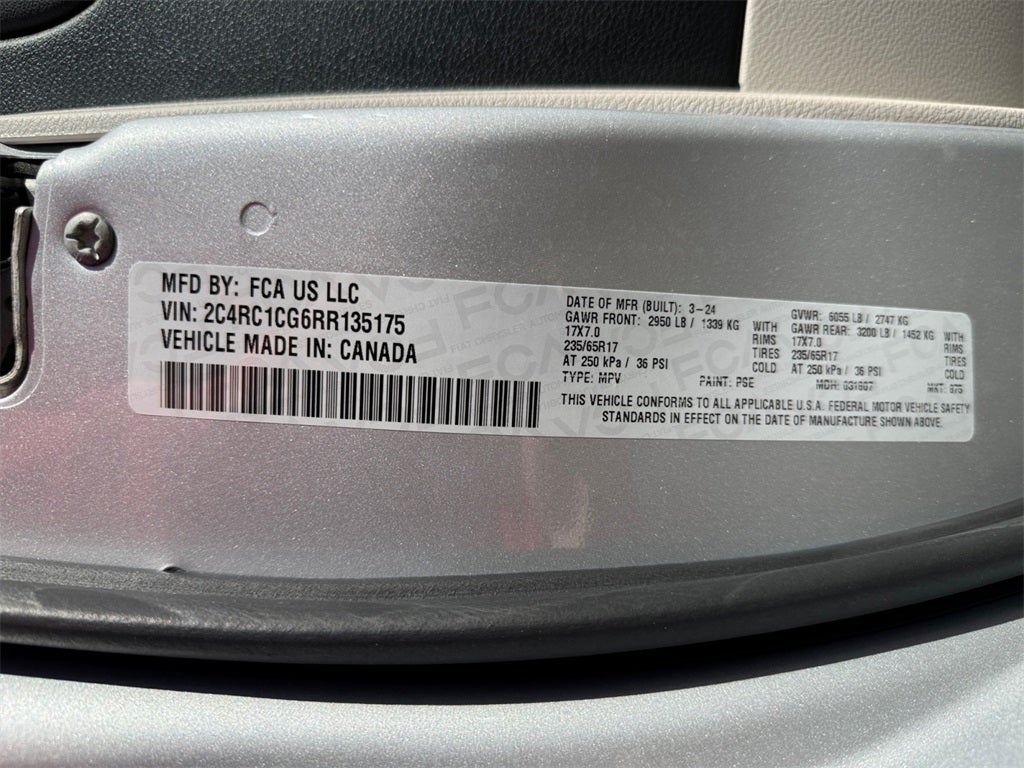 2024 Chrysler Voyager LX