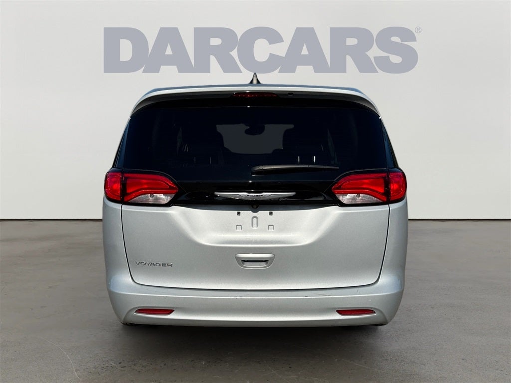 2024 Chrysler Voyager LX