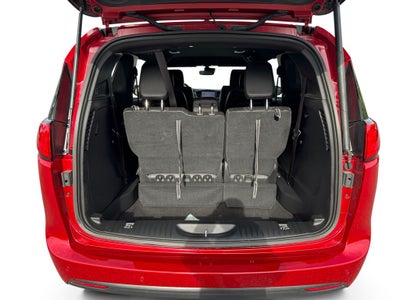 2025 Chrysler Voyager LX