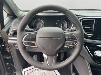 2027 Chrysler Pacifica Limited