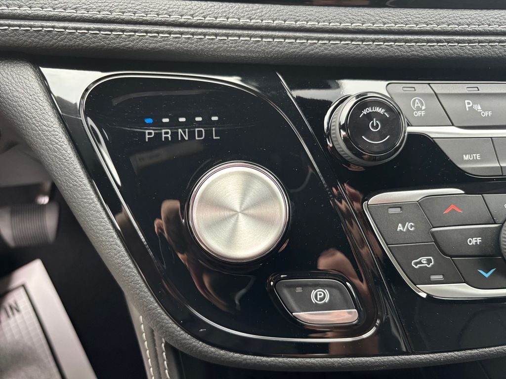 2027 Chrysler Pacifica Limited