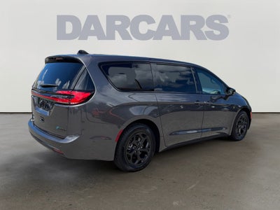 2023 Chrysler Pacifica Hybrid Limited