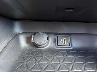 2024 Toyota RAV4 XLE ONE OWNER