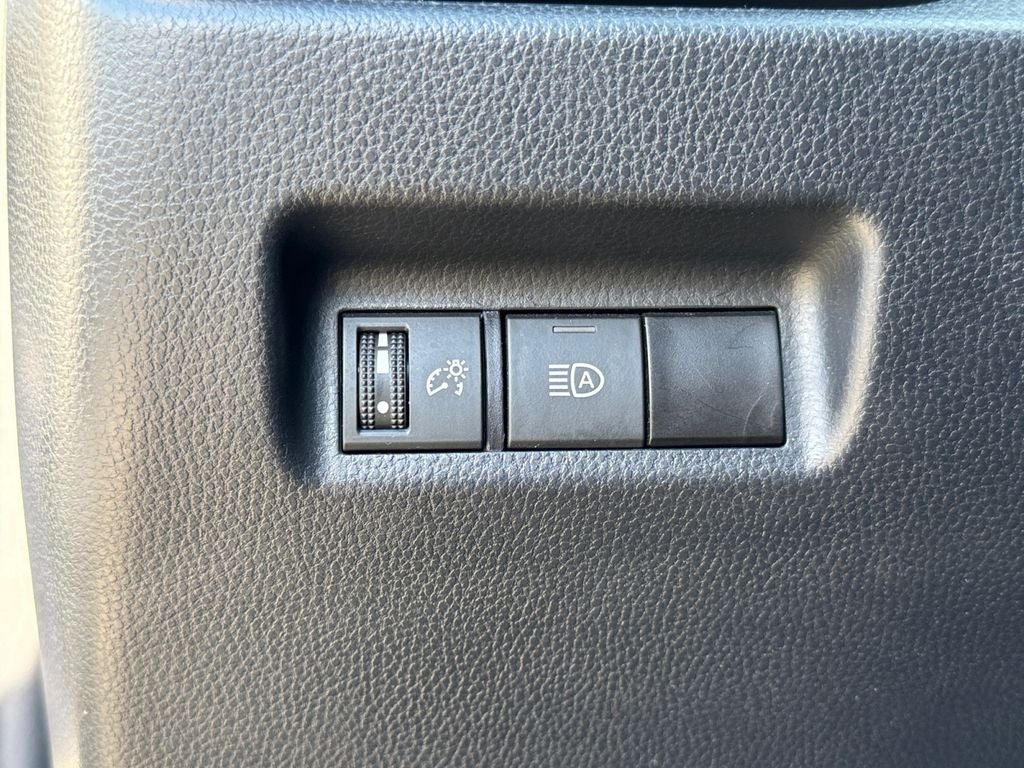 2024 Toyota RAV4 XLE ONE OWNER