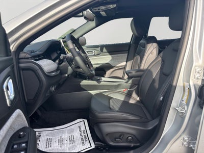 2026 Jeep Compass Base