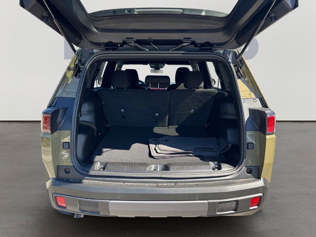 2027 Jeep Cherokee Laredo