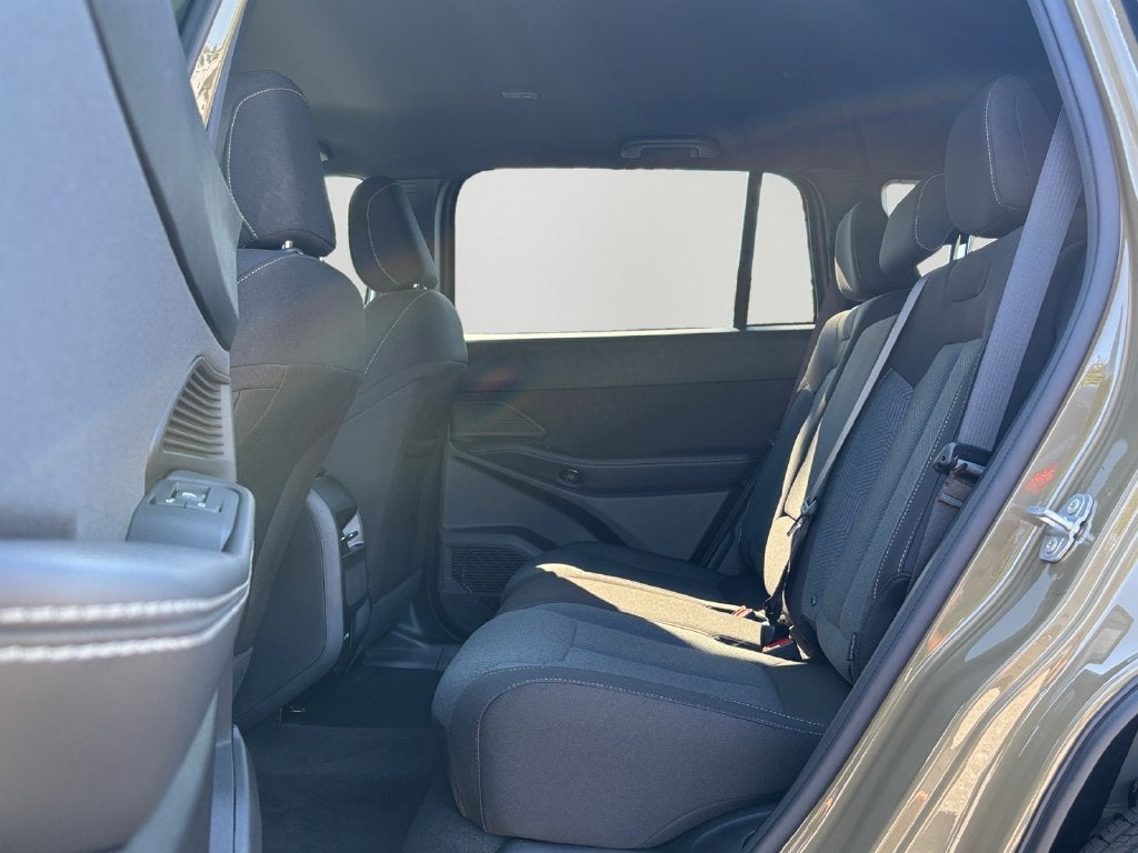 2027 Jeep Cherokee Laredo
