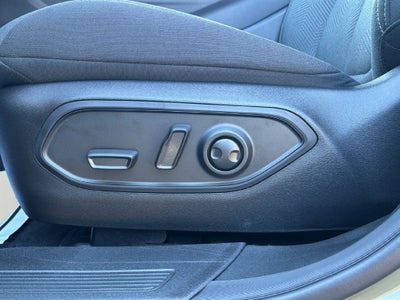 2027 Jeep Cherokee Laredo