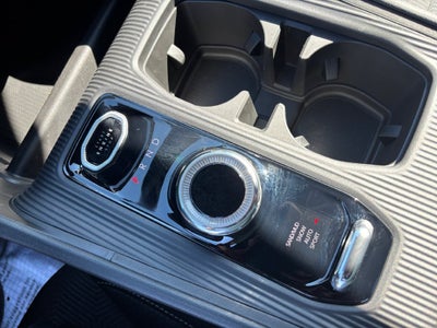 2027 Jeep Cherokee Laredo