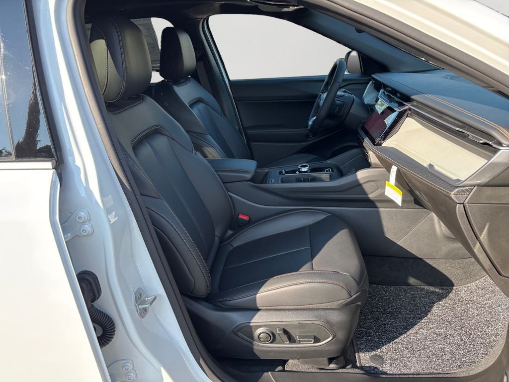 2026 Jeep Cherokee Base