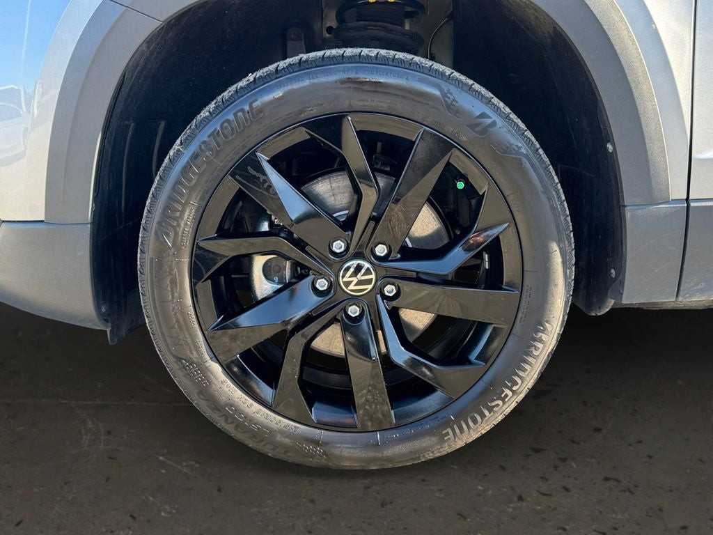 2024 Volkswagen Taos 1.5T SE