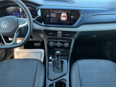 2024 Volkswagen Taos 1.5T SE