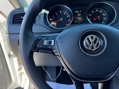 2015 Volkswagen Jetta 2.0L S w/Technology
