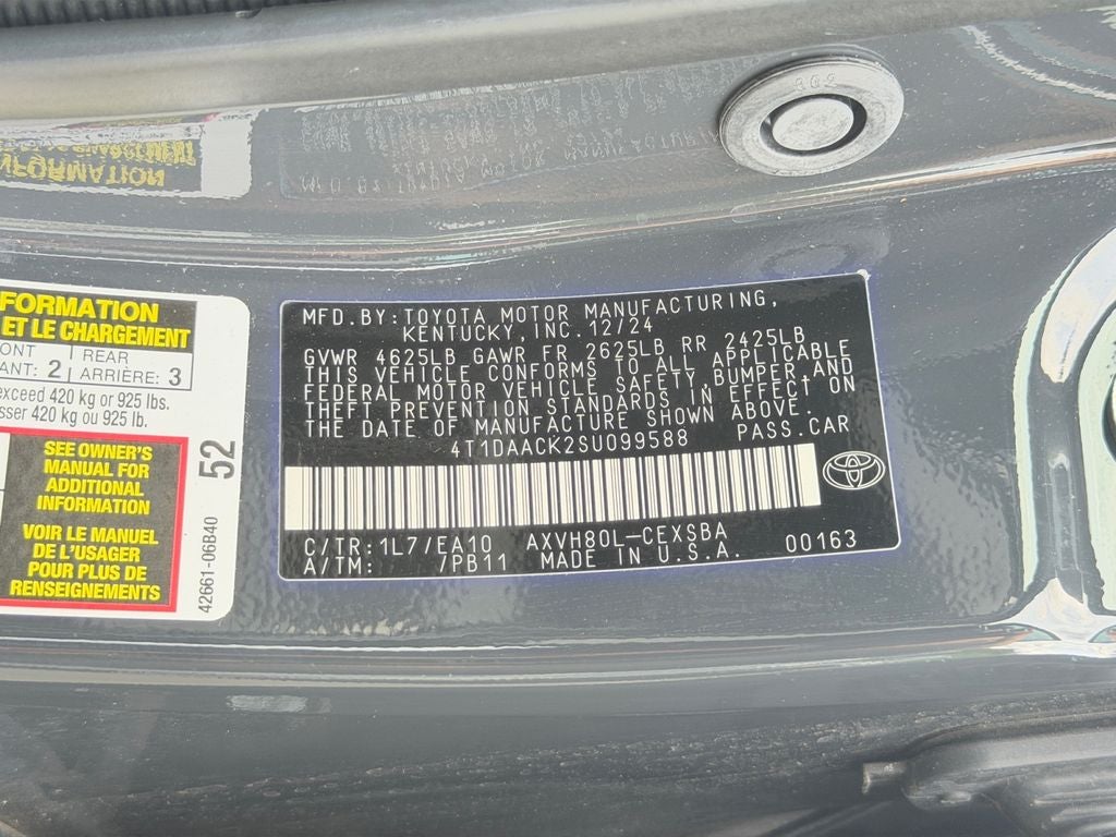 2025 Toyota Camry SE