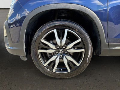 2022 Honda Pilot Touring 8 Passenger