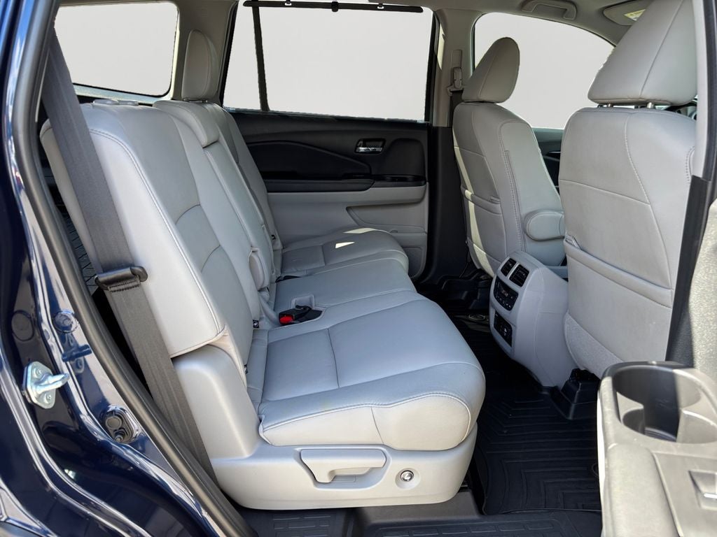 2022 Honda Pilot Touring 8 Passenger