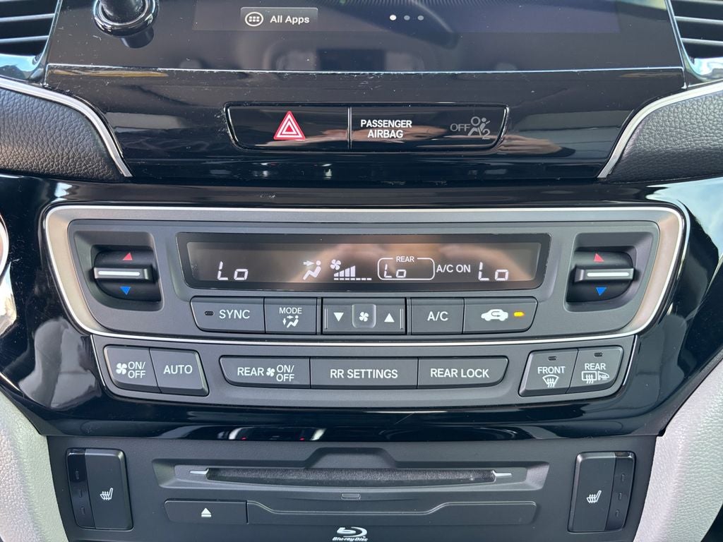 2022 Honda Pilot Touring 8 Passenger