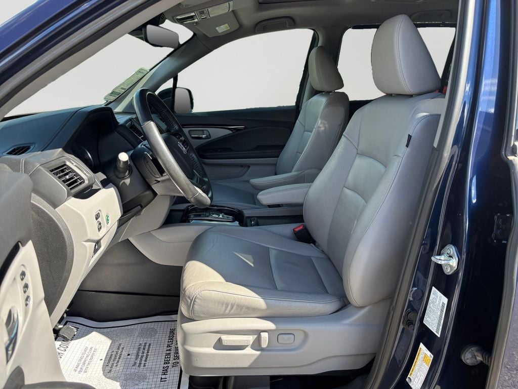 2022 Honda Pilot Touring 8 Passenger