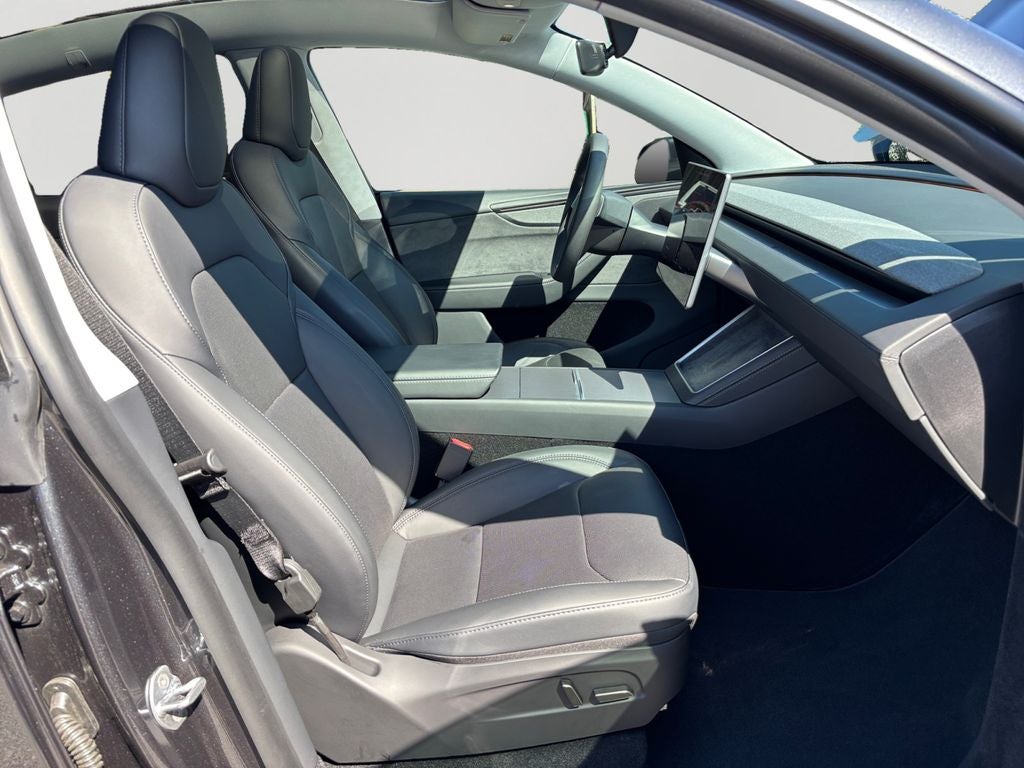 2026 Tesla Model Y Premium