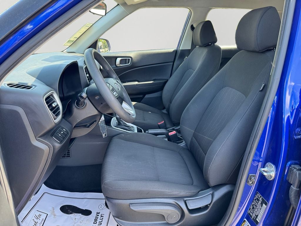 2022 Hyundai Venue SE