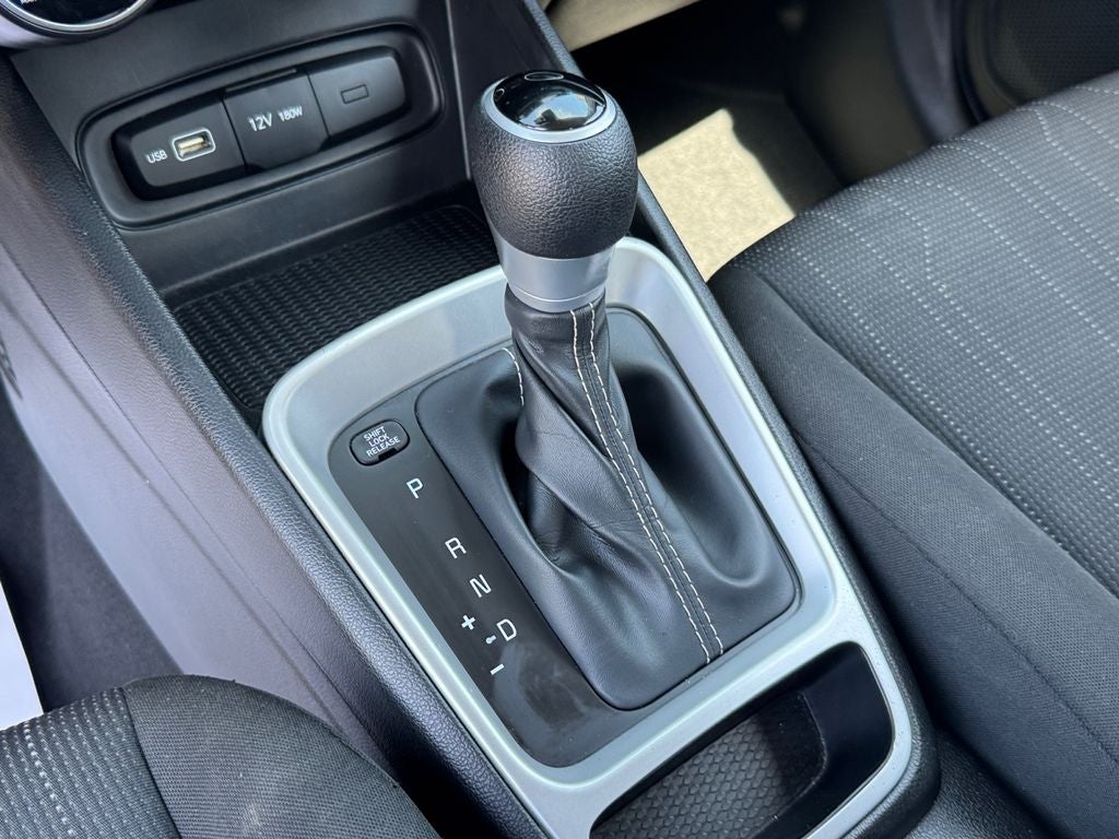 2022 Hyundai Venue SE