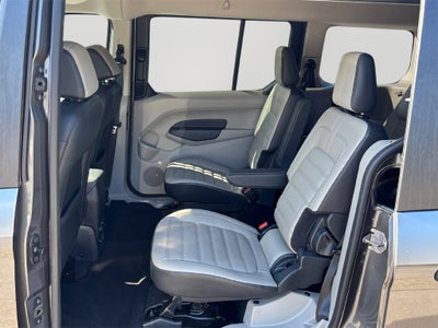 2022 Ford Transit Connect Titanium